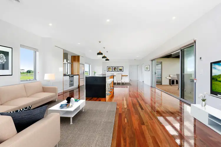2 Atkins Cresent, Port Fairy VIC 3284