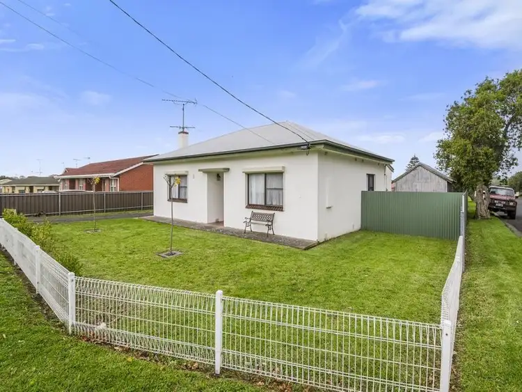 Second view of Homely house listing, 11 Holder Street, Mount Gambier SA 5290