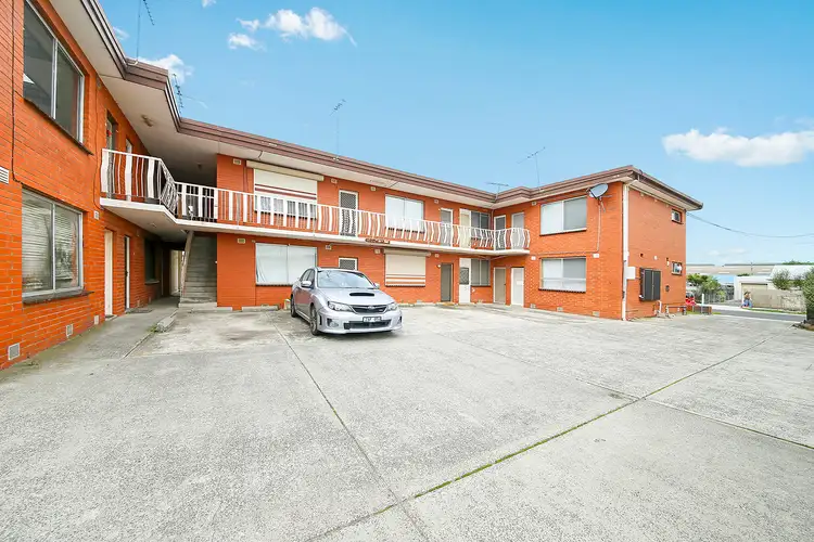5/12-14 Cranbourne Ave, Sunshine North VIC 3020