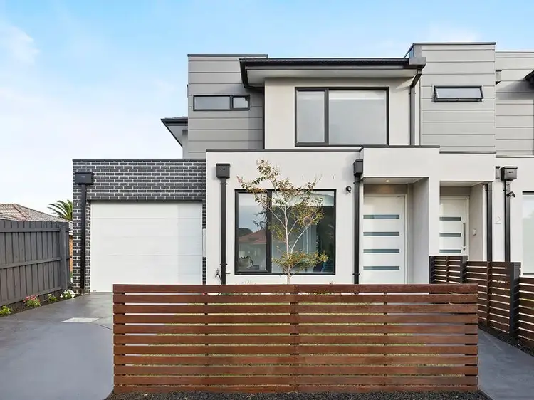 2/50 Woodbine Grove, Chelsea VIC 3196