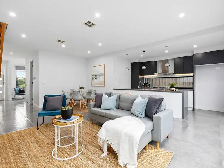 Fourth view of Homely townhouse listing, 2/50 Woodbine Grove, Chelsea VIC 3196