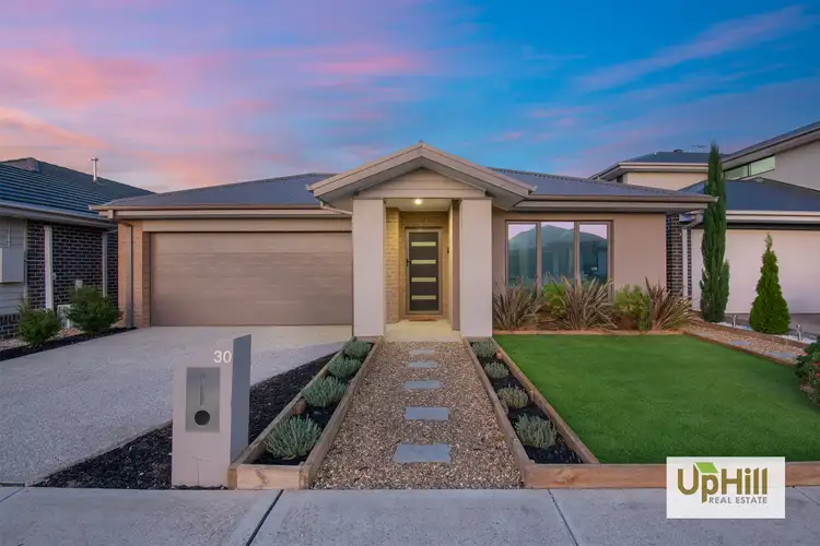 30 Athletic Circuit, Clyde VIC 3978