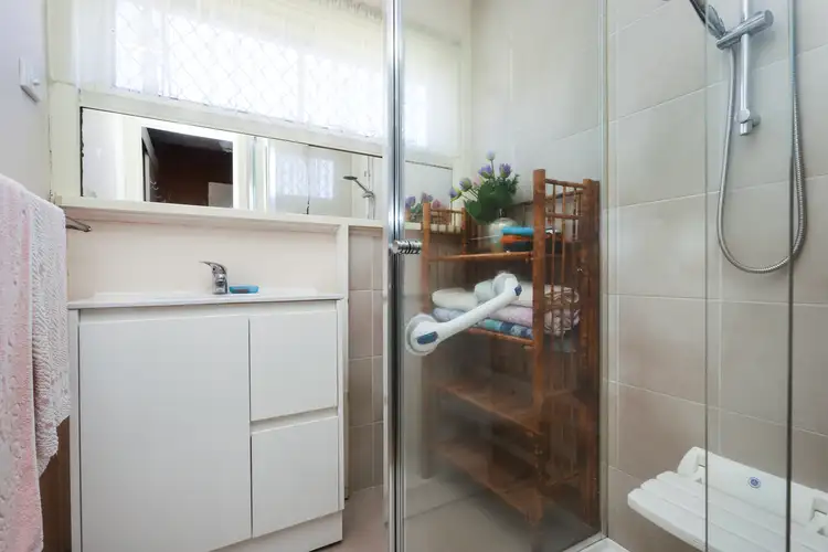 Sixth view of Homely house listing, 5 Highlands Avenue, Airport West VIC 3042