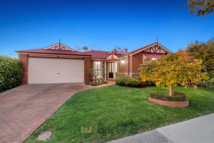 24 Parkwood Avenue, Narre Warren South VIC 3805