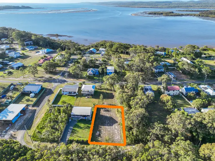 11 Sarmar Street, Russell Island QLD 4184