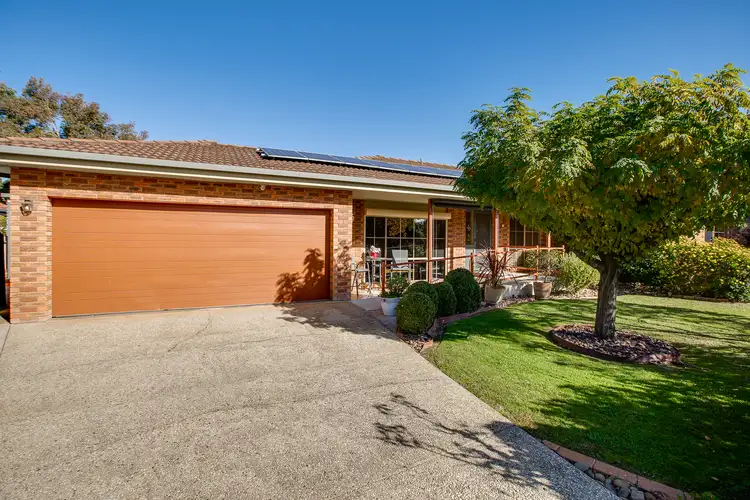 Second view of Homely house listing, 9 Player Court, Wodonga VIC 3690