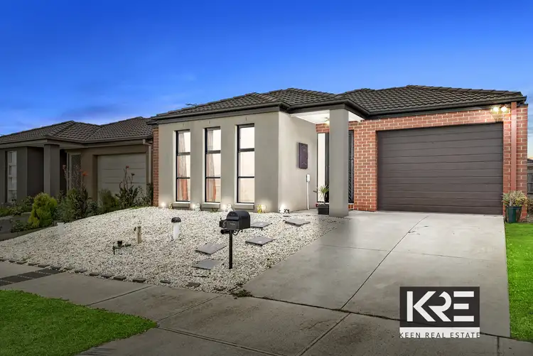 5 Sallys Run, Hampton Park VIC 3976