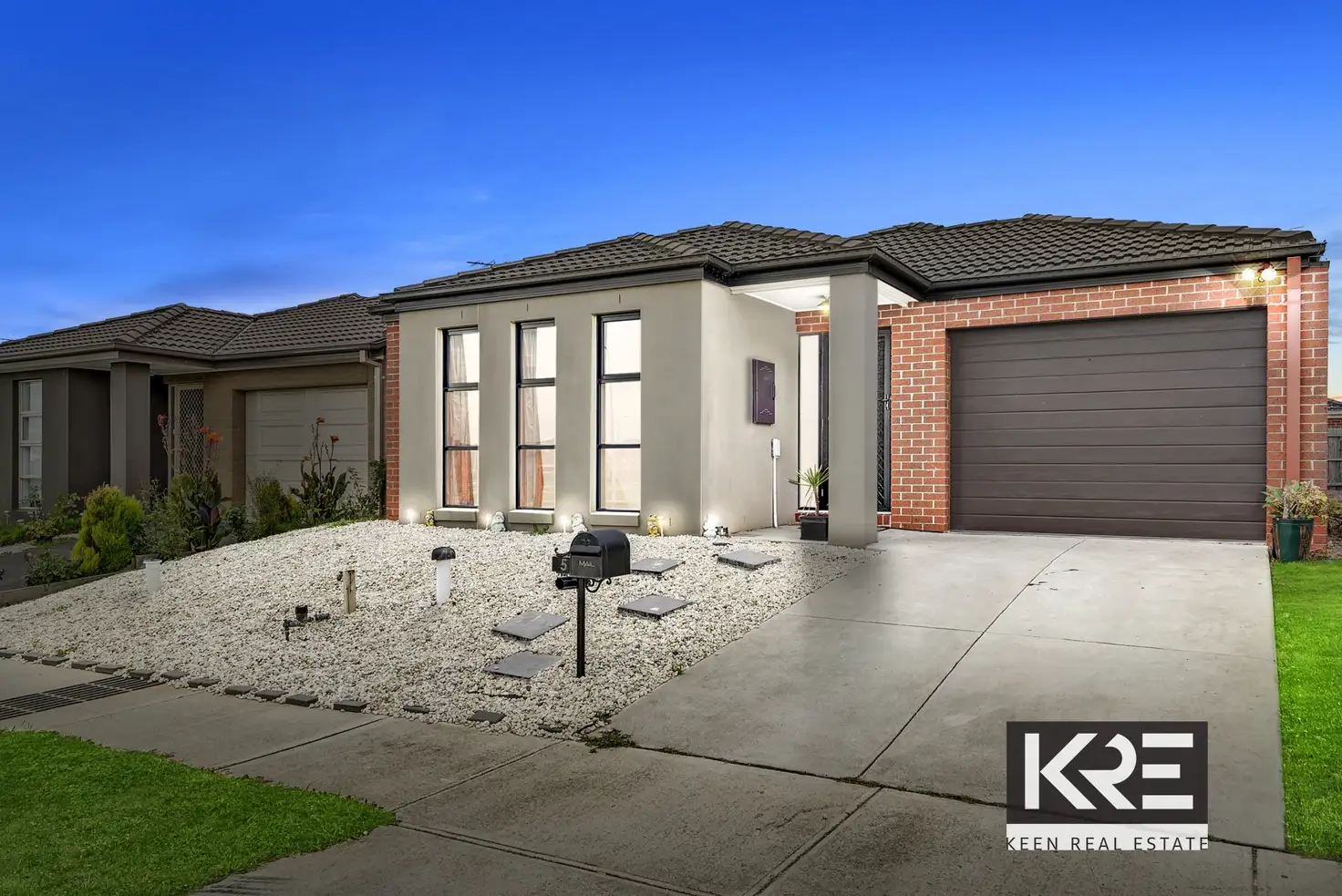 Main view of Homely house listing, 5 Sallys Run, Hampton Park VIC 3976