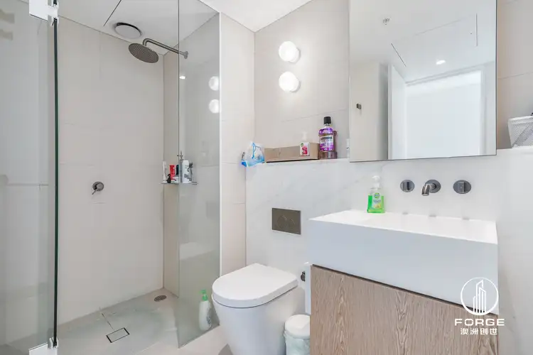 Sixth view of Homely apartment listing, 5304/370 Queen Street, Melbourne VIC 3000
