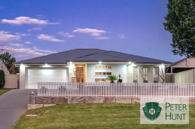6 Westbourne Avenue, Thirlmere NSW 2572