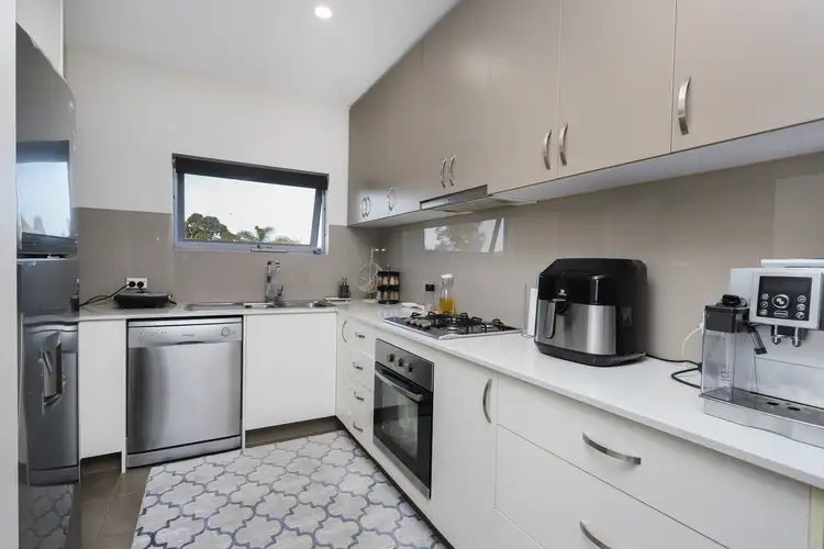 Fourth view of Homely apartment listing, unit 6/3 Pascoe Street, Pascoe Vale VIC 3044