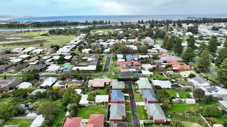 Fifth view of Homely townhouse listing, 4 WINNEN PLACE, Port Fairy VIC 3284