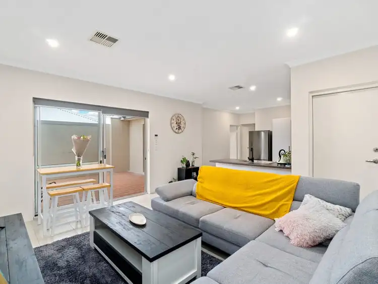 Fifth view of Homely villa listing, 3/16 Calvert Way, Girrawheen WA 6064