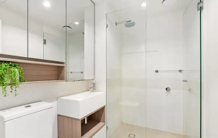 Sixth view of Homely apartment listing, 111/140 Dudley St, West Melbourne VIC 3003