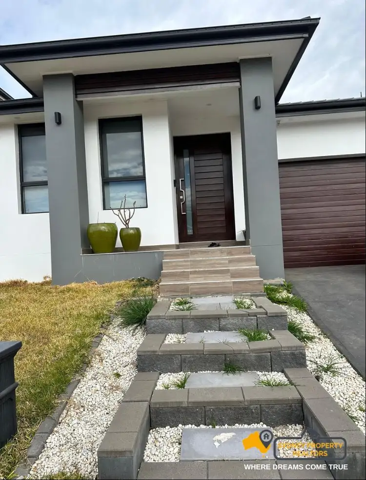7 Pluto Avenue, Leppington NSW 2179