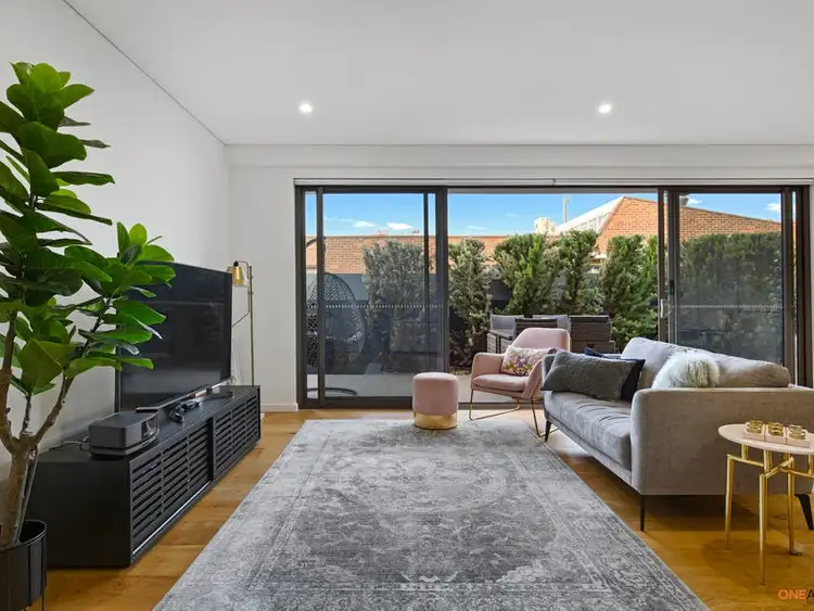 Fifth view of Homely apartment listing, 2/9 Moore Street, Sutherland NSW 2232