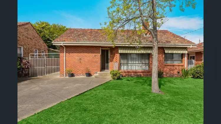 20 Hales Crescent, Jacana VIC 3047