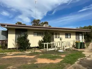 5 Bass Street, Wakool NSW 2710