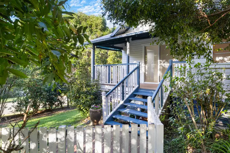 5 Balluna Street
