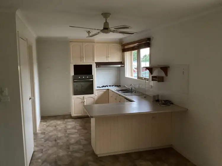 Second view of Homely house listing, 2 Skye Crescent, Endeavour Hills VIC 3802