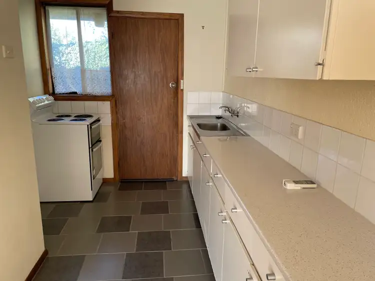 Fourth view of Homely unit listing, 2/4 Carolyn Crescent, Warrnambool VIC 3280