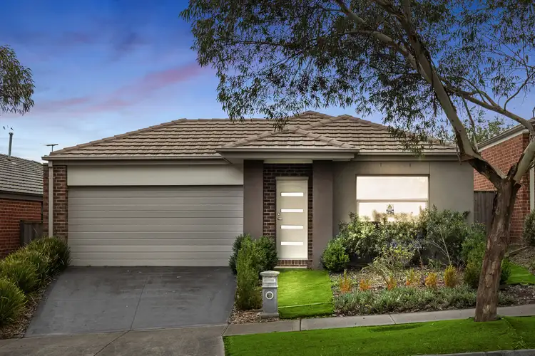 8 Bonang Drive, Doreen VIC 3754