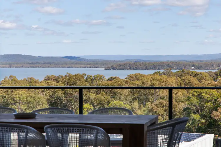 1801/7 Lakeview Rise, Noosa Heads QLD 4567