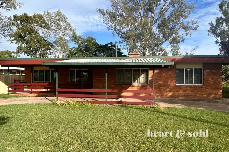 11 King Street, Moura QLD 4718