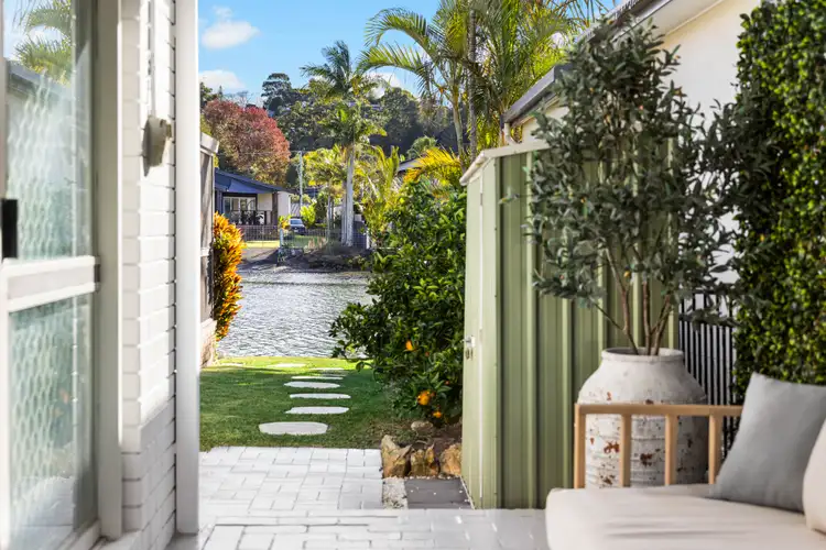 Second view of Homely semi-detached listing, 1/18 Jacaranda Avenue, Tweed Heads West NSW 2485