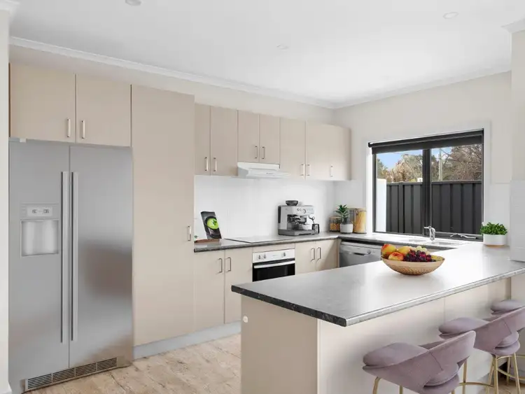 Sixth view of Homely unit listing, 2 Clarke Street, Mansfield VIC 3722