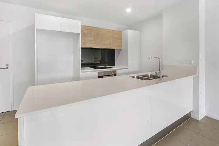 2202/1-7 Waterford Court, Bundall QLD 4217