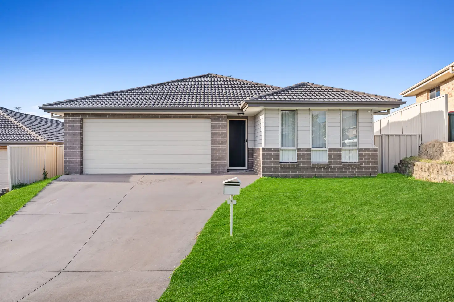 Main view of Homely house listing, 5 Sapphire Drive, Rutherford NSW 2320