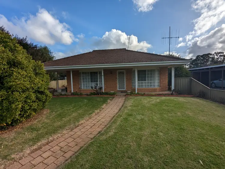 27 Cobram Street, Tocumwal NSW 2714