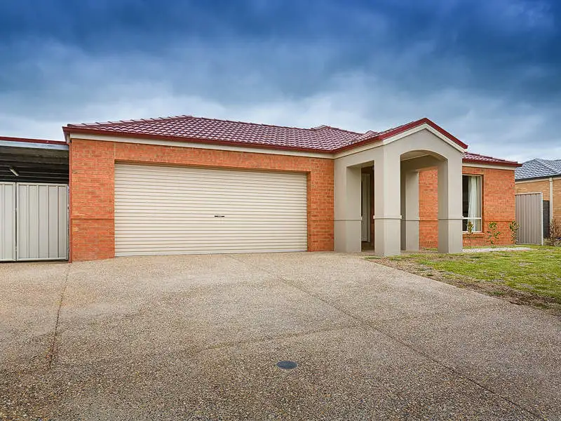 Main view of Homely house listing, 21 Innisbrook Avenue, Wodonga VIC 3690