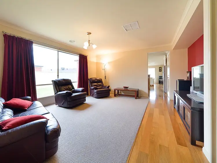 Fifth view of Homely house listing, 21 Innisbrook Avenue, Wodonga VIC 3690