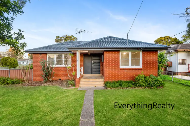 9 Mariana Crescent, Lethbridge Park NSW 2770