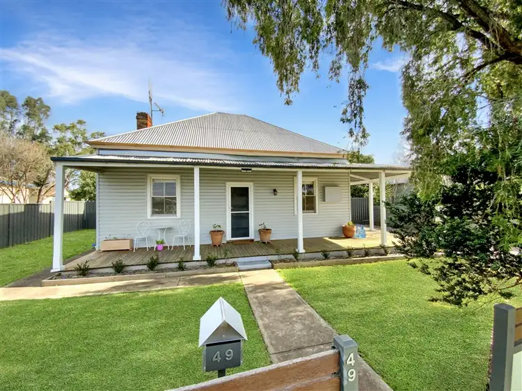 49 Flint Street, Forbes NSW 2871
