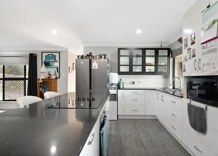 Fourth view of Homely house listing, 7 MASTHEAD PLACE, Hidden Valley QLD 4703