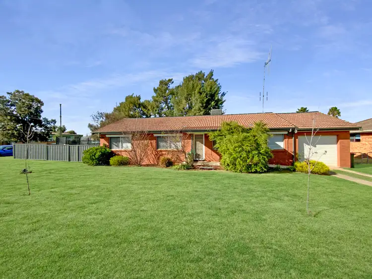1 Eloora Place, Forbes NSW 2871