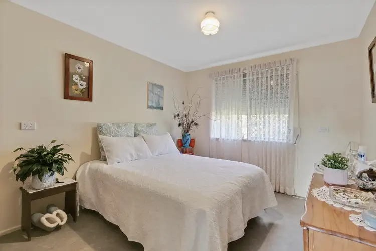 Fifth view of Homely unit listing, 2/96 Beerburrum Street, Battery Hill QLD 4551