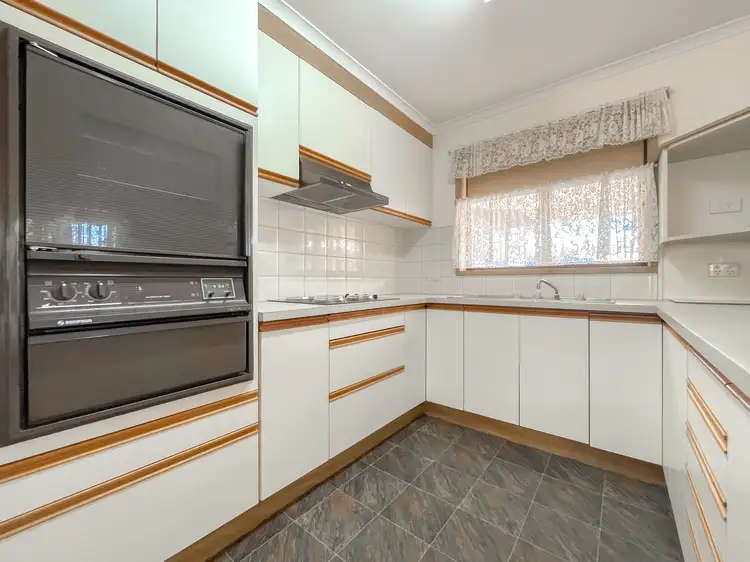 Sixth view of Homely unit listing, 3/2 Lloyd Close, Kerang VIC 3579