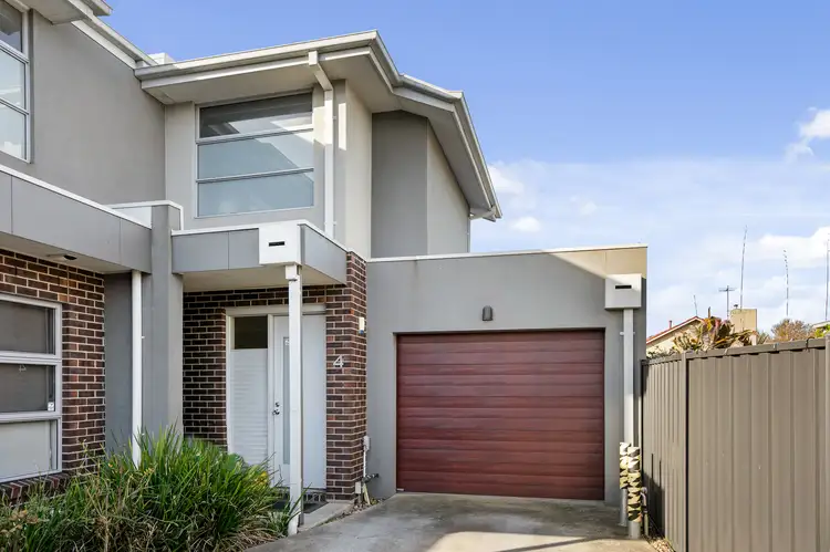 4/32 Curtin Street, Maidstone VIC 3012