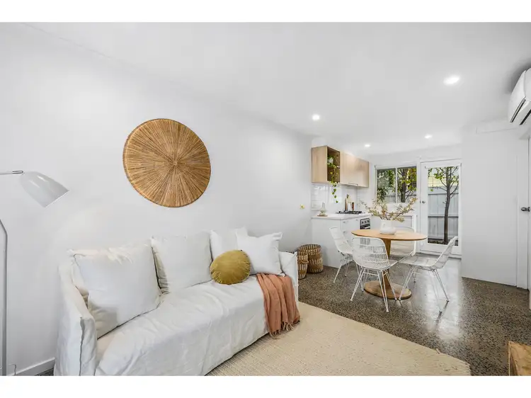Main view of Homely unit listing, 2/126 Weller Street, Geelong West VIC 3218