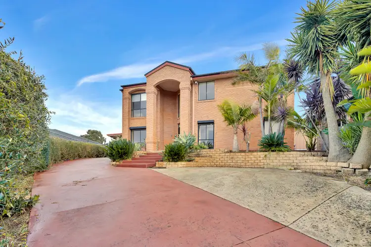 Fifth view of Homely house listing, 8 Landsborough Close, Endeavour Hills VIC 3802