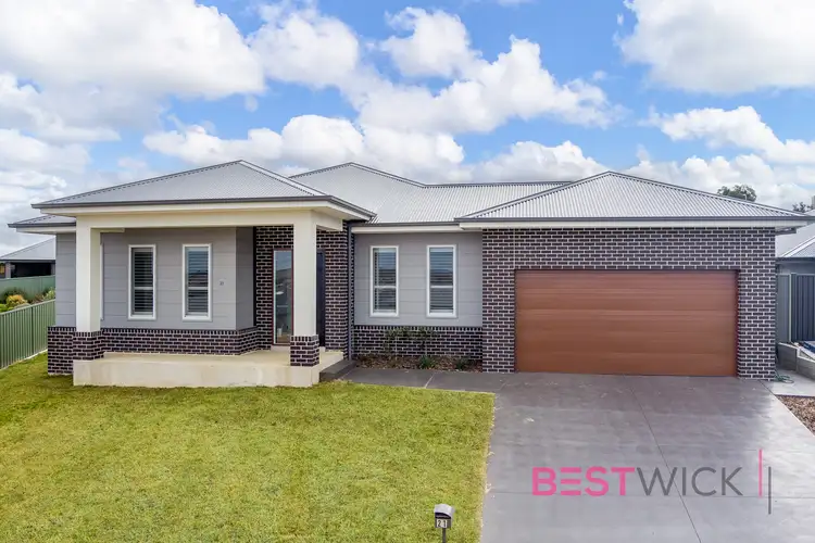 21 Wallace Way, Kelso NSW 2795