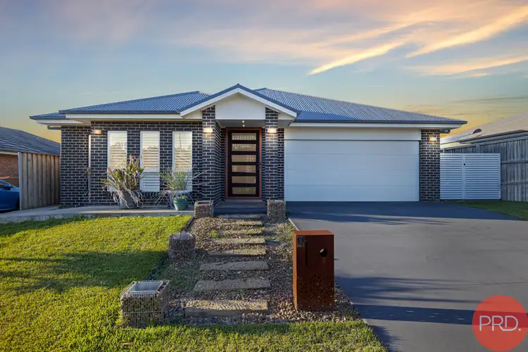 4 Birdwood Street, Chisholm NSW 2322