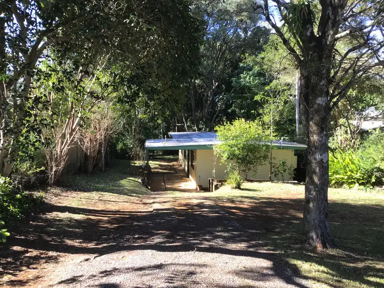30 Palm Street, Maleny QLD 4552