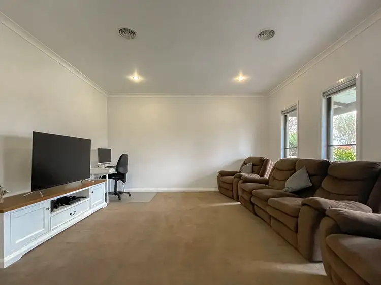 Fifth view of Homely house listing, 4 Moonah Court, Swan Hill VIC 3585