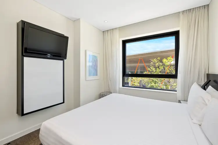 Fifth view of Homely apartment listing, 43/33 Mounts Bay Road, Perth WA 6000