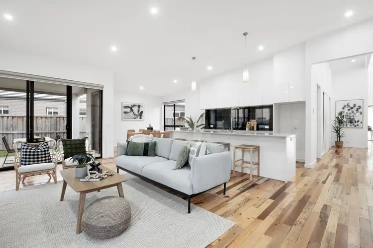9 Neon Avenue, Mount Duneed VIC 3217